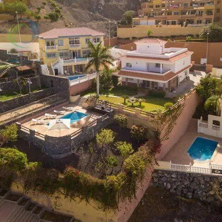 Marianna Con Piscina Climatizada Y Barbacoa Costa Adeje (Tenerife)