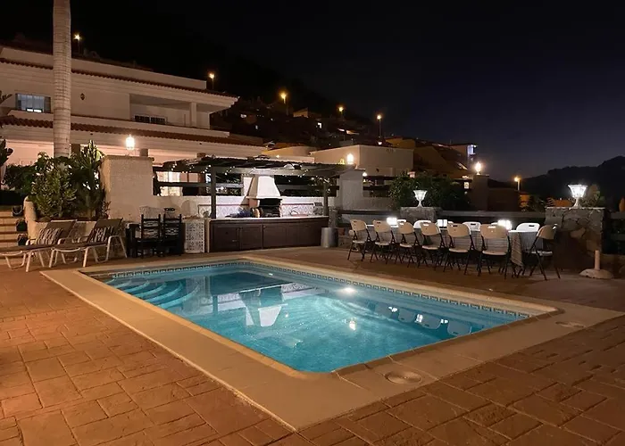 Marianna Con Piscina Climatizada Y Barbacoa *